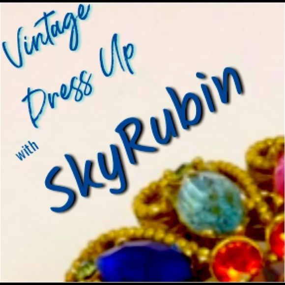 ‘Vintage Dress Up with SkyRubin’ Vintage Jewelry For The Younger Diva - Picture 1 of 1